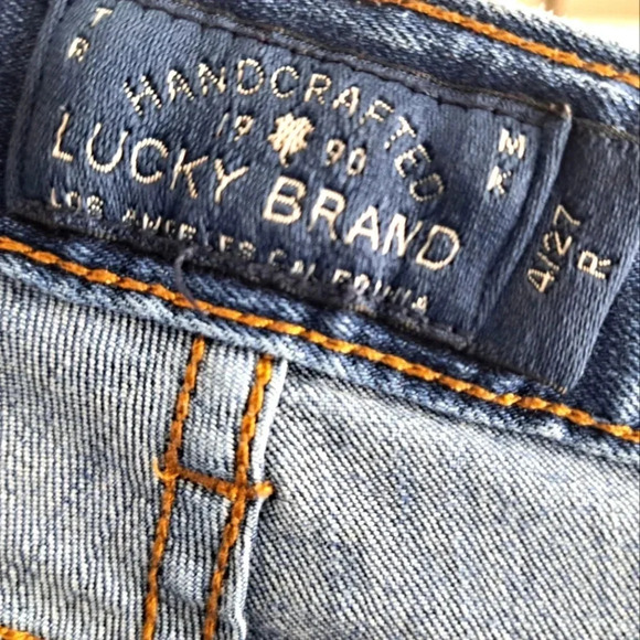 Lucky Brand, Low Rise Lolita Boot Jean, Women's sz 4 (27R) - Picture 3 of 5